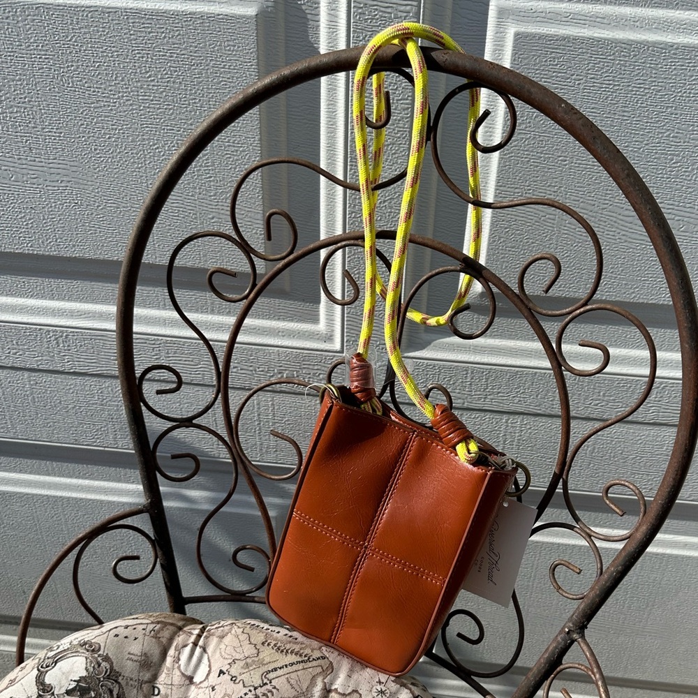 Universal Thread | Bags | Universal
Thread Belt Crossbody Bag NWT